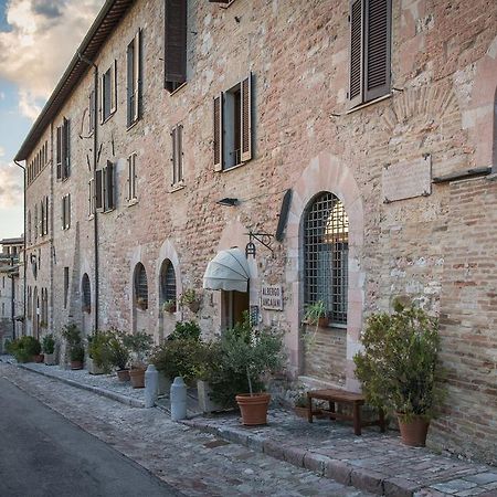 Albergo Ancajani Assisi Exterior foto
