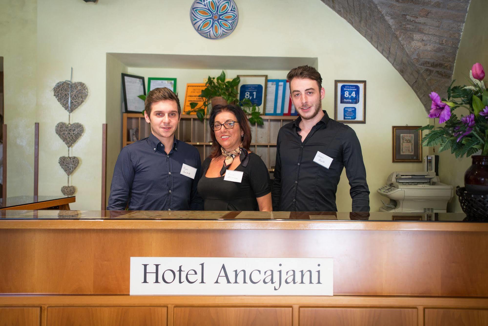 Albergo Ancajani Assisi Exterior foto
